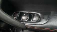 Nissan Qashqai 1.3 DiG-T N-Motion 5dr Petrol Hatchback